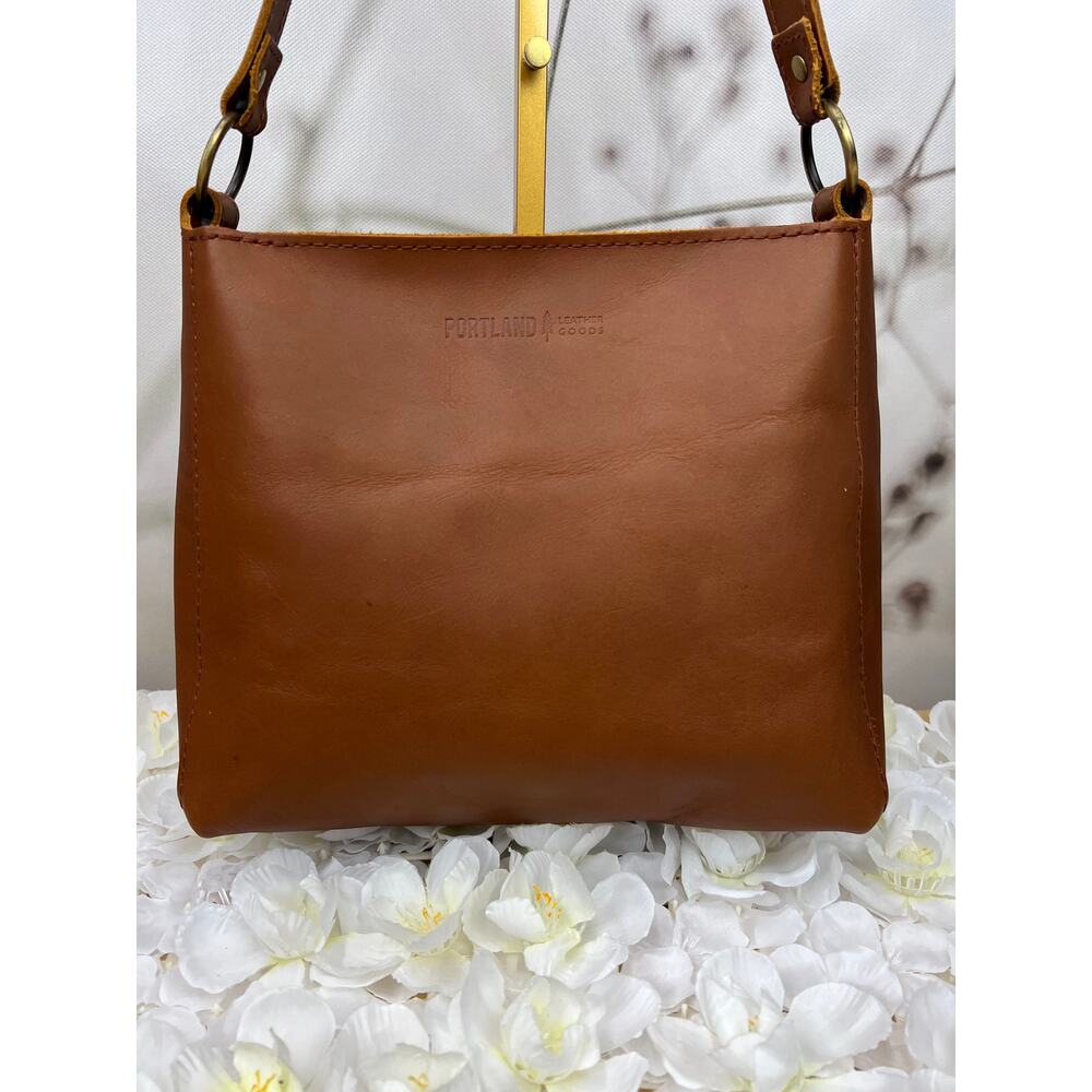 Portland Leather shoulder bag - Picture 13 of 13